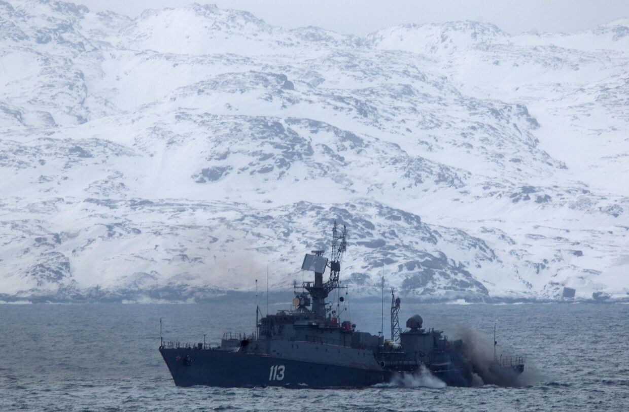 Военные учения Северного флота ВМФ России: малый противолодочный корабль МПК-203 Юнга