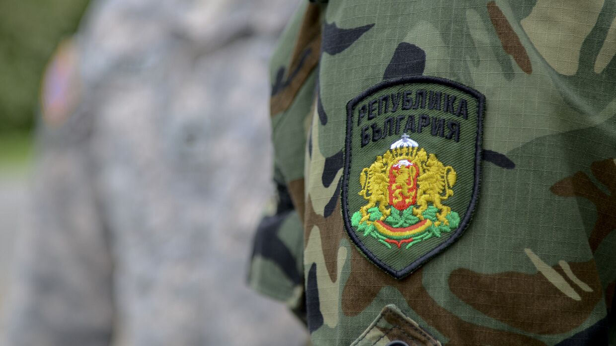 Болгарский солдат на учениях Thracian Guard 2013
