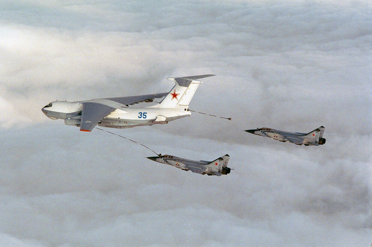 Ил-76 и Миг-31 в небе над Норвегией