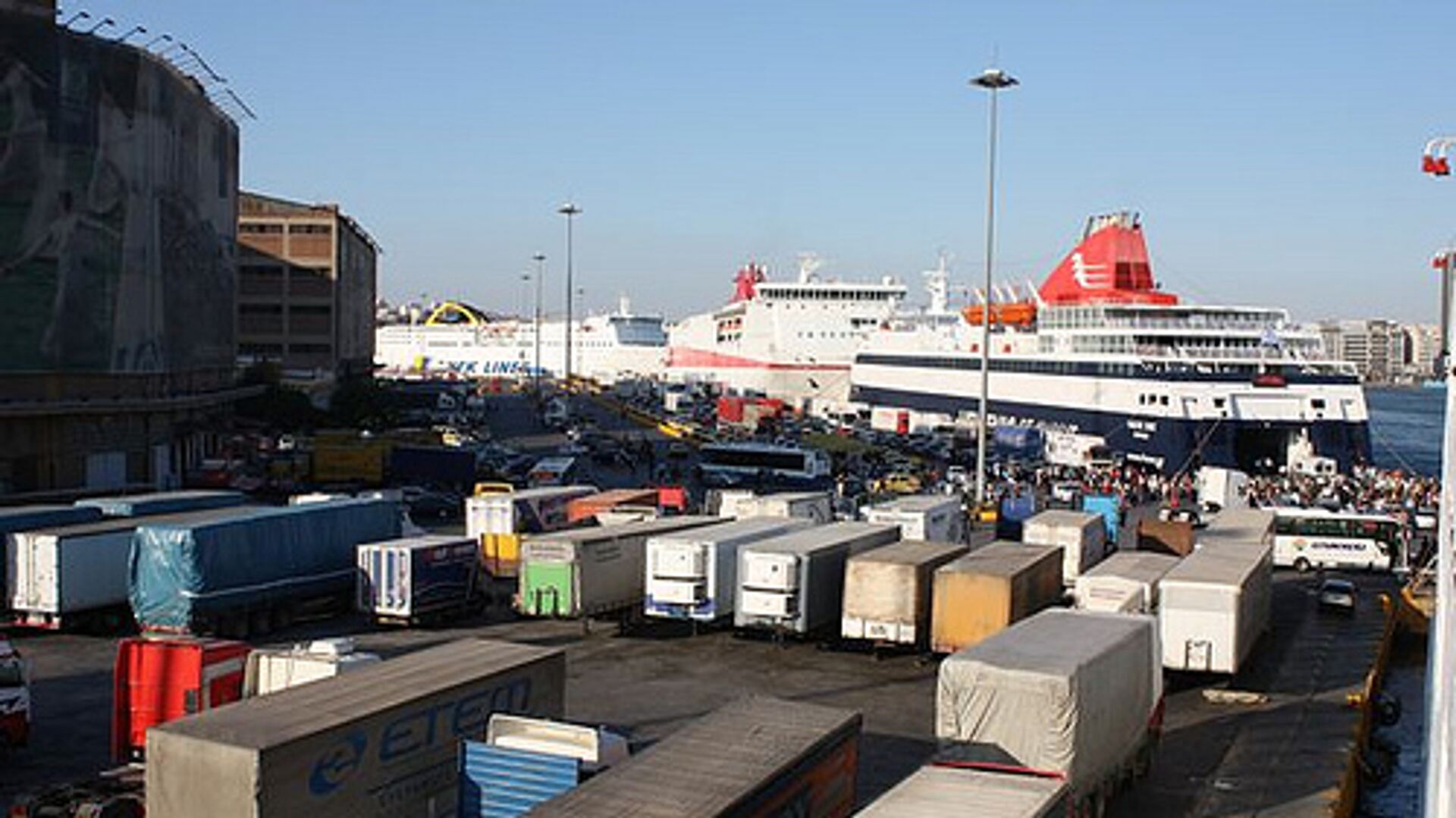 Крупнейший грузовой порт Греции в Пирее - ИноСМИ, 1920, 06.04.2023