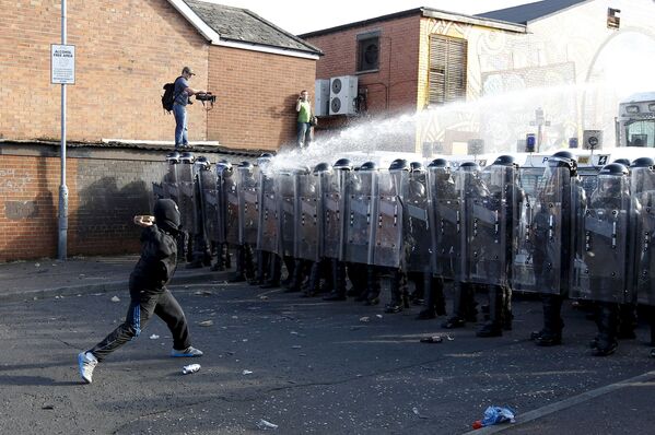 Столкновения в Белфасте, 2011 год