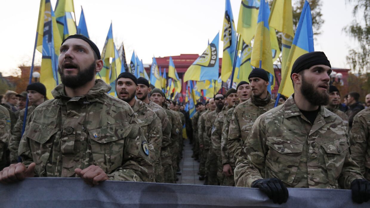 Бойцы батальона «Азов» на праздновании 72-летия образования УПА