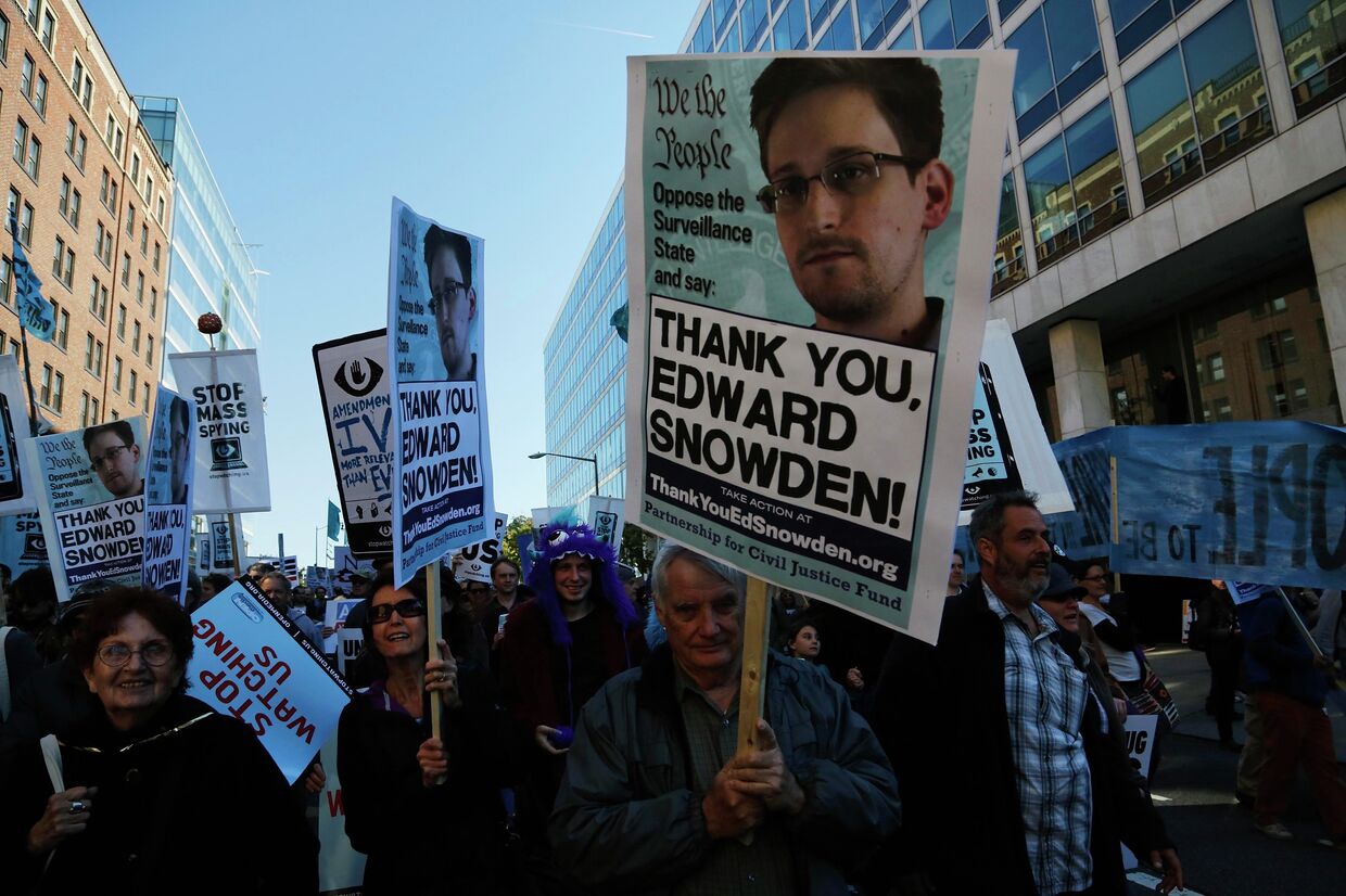 Акция протеста против слежки АНБ в Вашингтоне. Фото с места событий