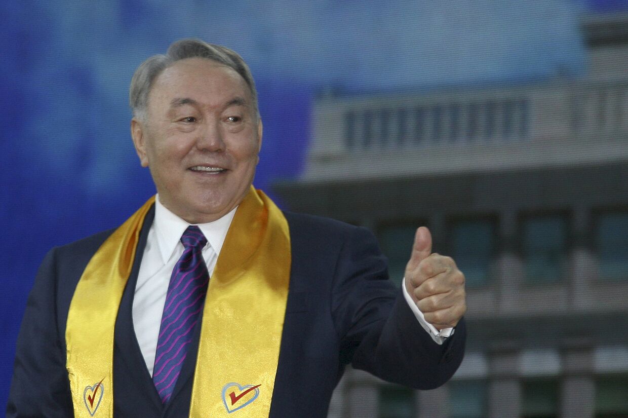 Президент Казахстана Нурсултан Назарбаев после переизбрания на выборах