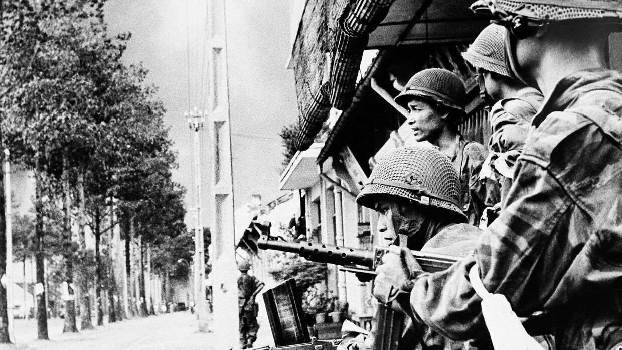Солдаты национальной армии Южного Вьетнама в Сайгоне, 1955 год