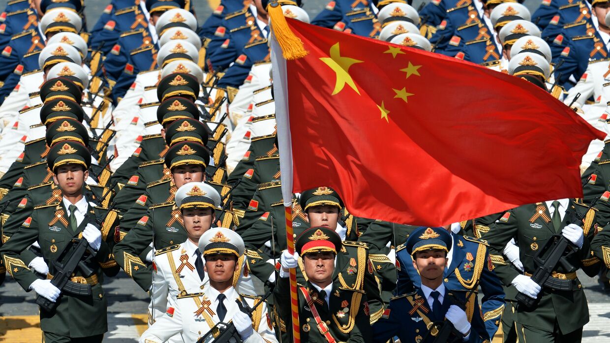 Военнослужащие Народно-освободительной армии Китая во время Парада Победы
