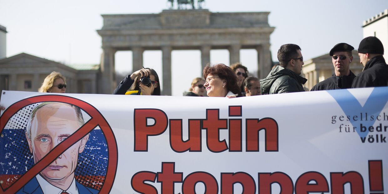 Акция протеста в Берлине против российского вмешательства на Украине, март 2014 года