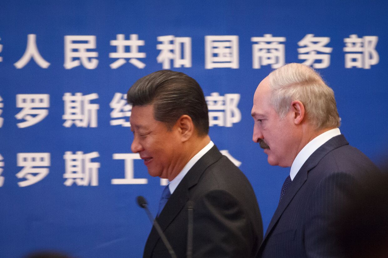 Встреча президента Белоруссии Александра Лукашенко с председателем КНР Си Цзиньпином в Минске