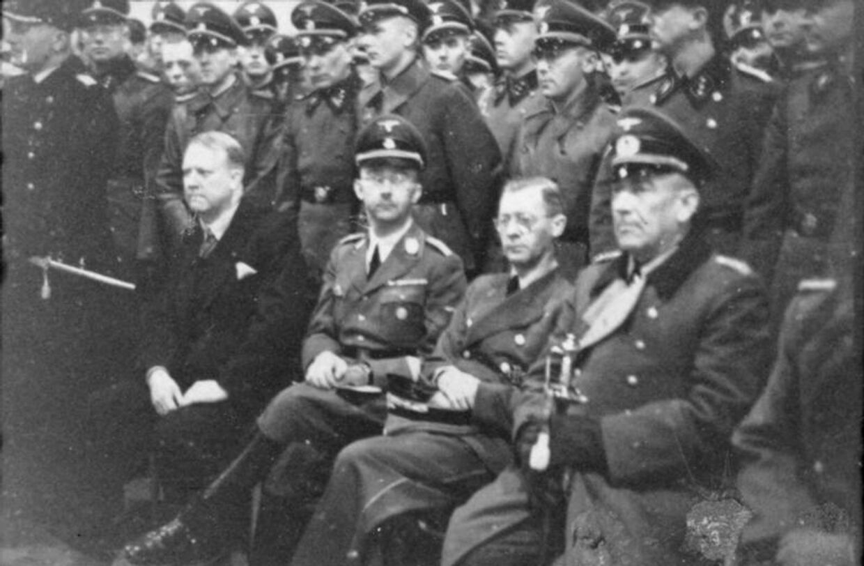 Видкун Квислинг, Генрих Гиммлер, Йозеф Тербовен и Николаус фон Фалькенхорст в 1941 году