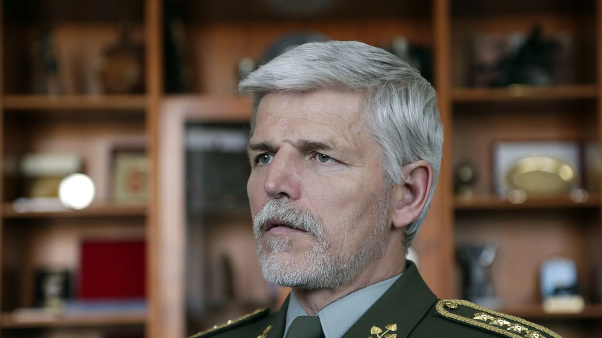 Официальный представитель НАТО чешский генерал Петр Павел