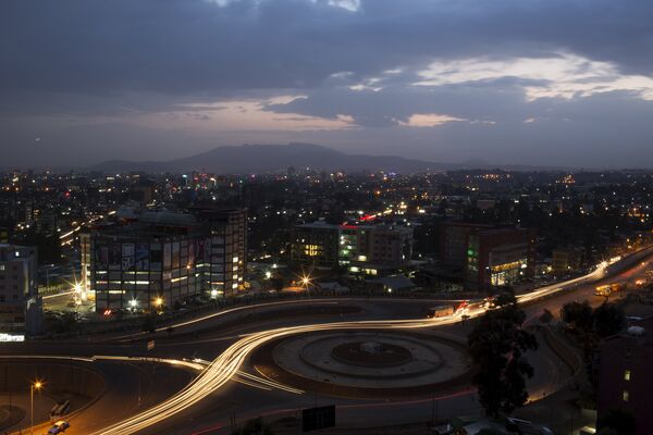 Вид на ночную Аддис-Абебу