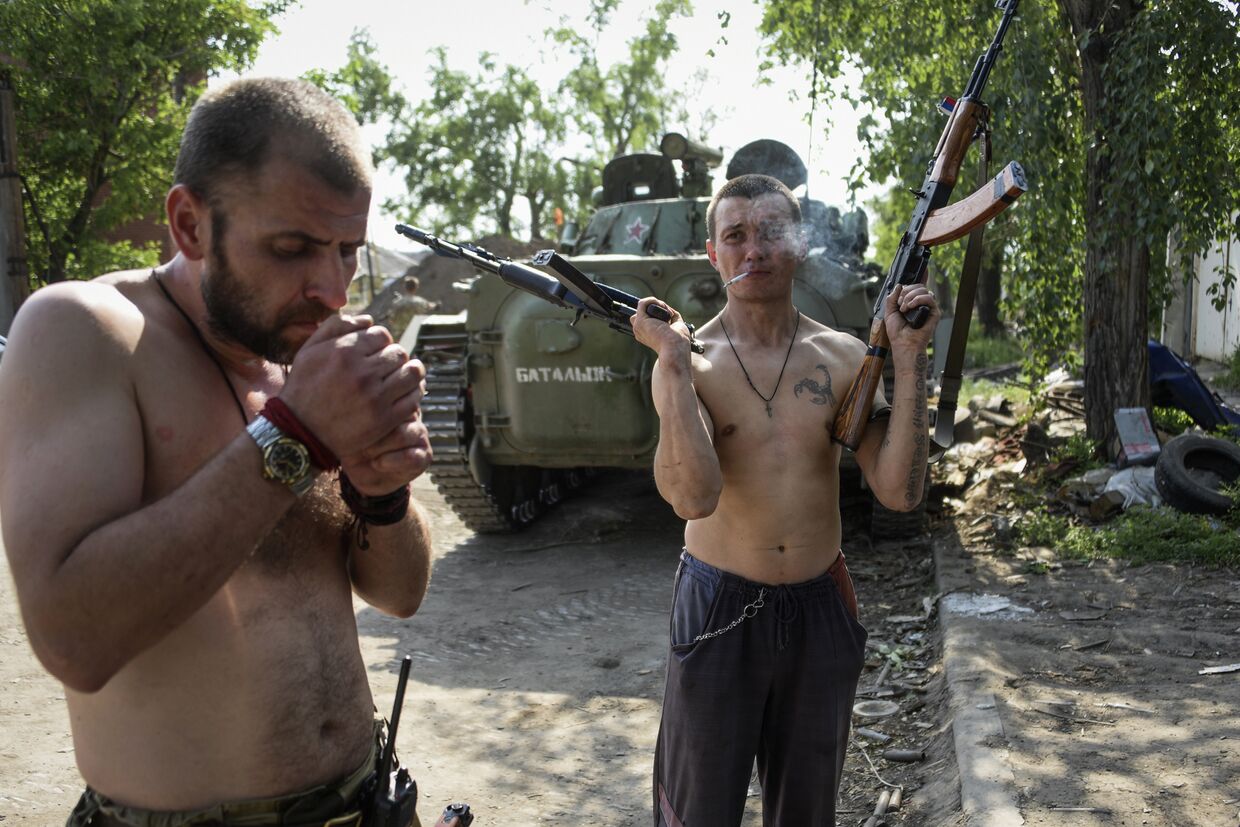 Ополченцы на окраине Донецка