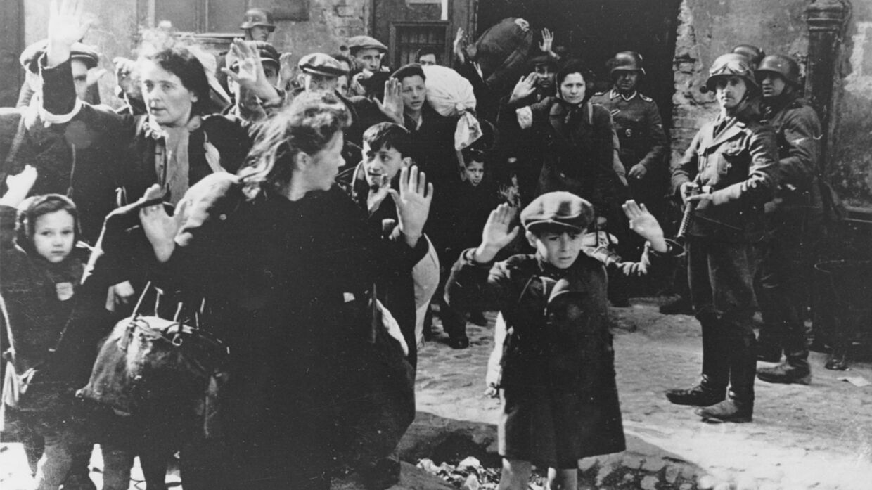 Евреи во время оккупации Варшавы Германией
