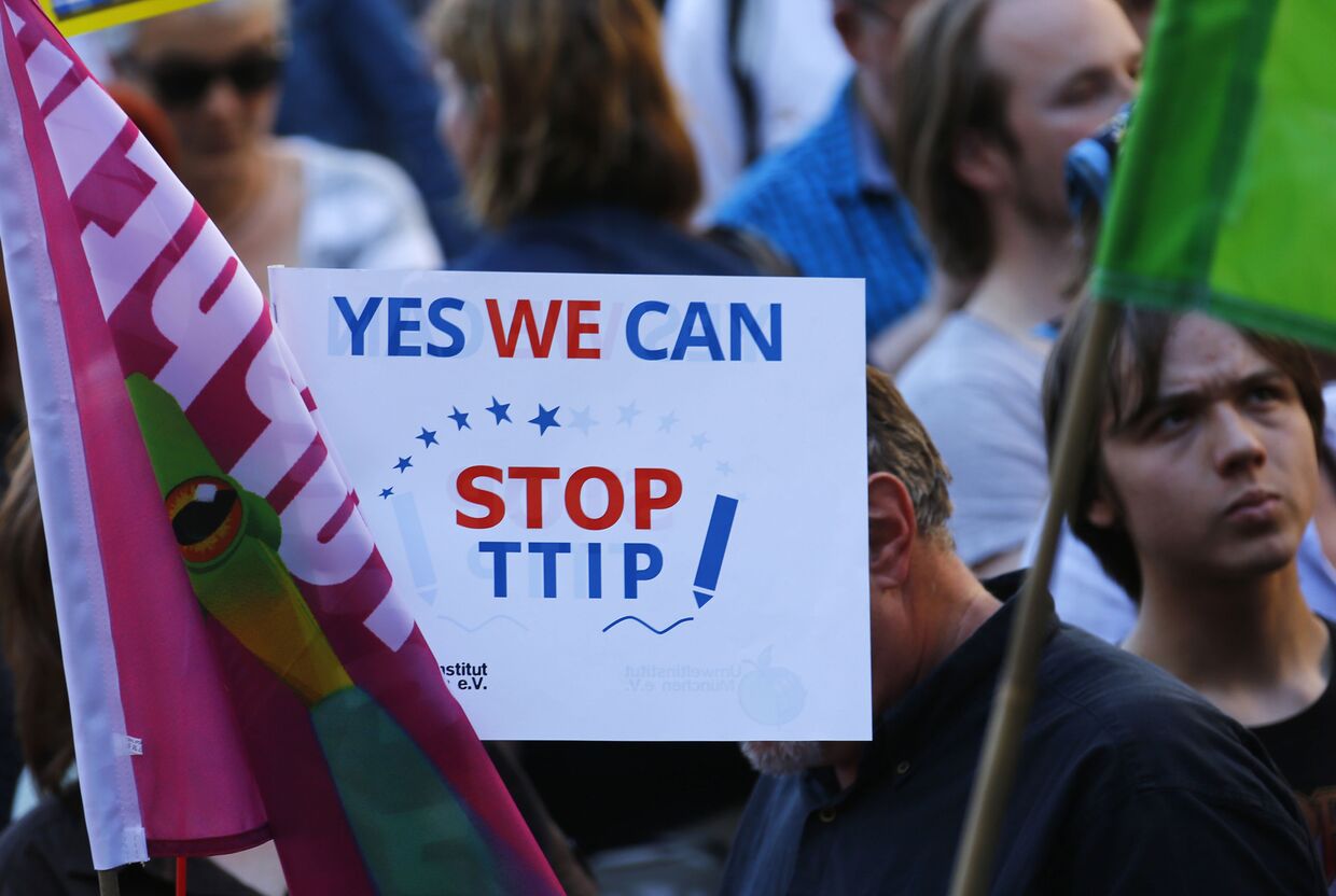 Акция протеста в Мюнхене против проведения саммита G7 и против Трансатлантического торгового и инвестиционного партнерства (ТТИП)