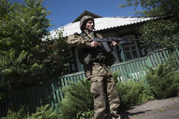 Украинский военный в деревне Катериновка Луганской области