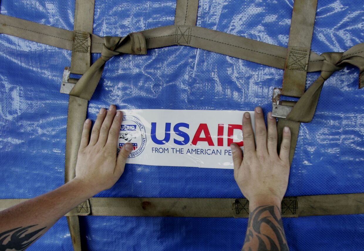 Отправка помощи USAID в Мьянму после разрушительного циклона «Наргис»