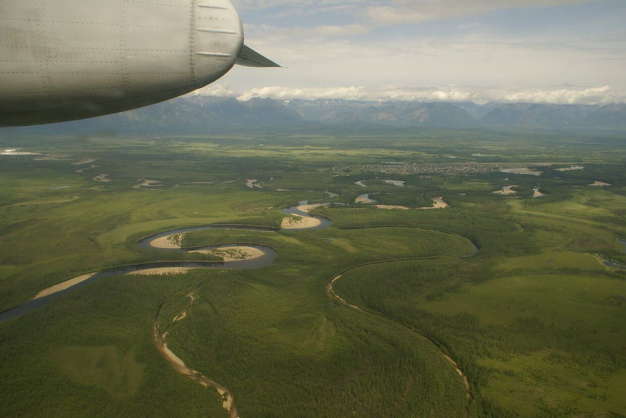 Вид из самолета на реку Чара