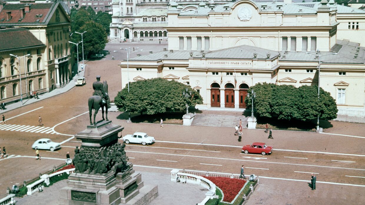 Площадь Народного собрания