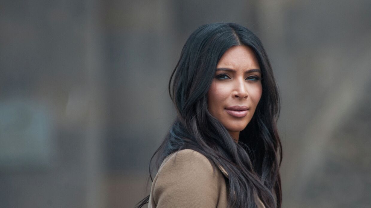 Американская модель, актриса Ким Кардашьян во время памятных мероприятий в Ереване