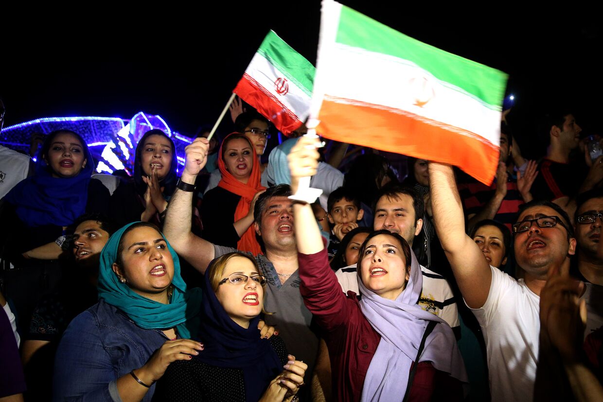 Иранцы празднуют подписание соглашения по ядерной программе в Вене