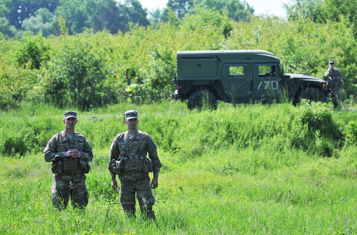 Американские военные во время учений Fearless Guardian на Украине