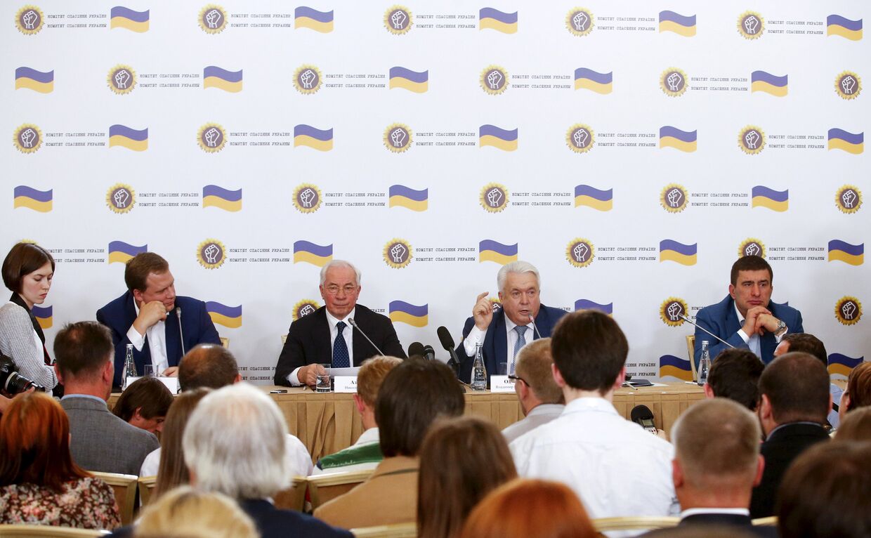 Игорь Марков, Николай Азаров и Владимир Олейник на пресс-конференции в гостинице «Украина» в Москве