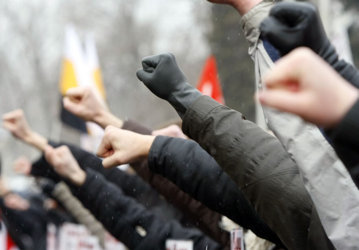 Акция ДПНИ и Славянского союза на Суворовской площади