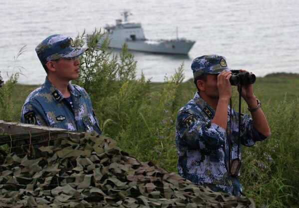 Китайские военные моряки во время российско-китайских военно-морских учениях Морское взаимодействие - 2015