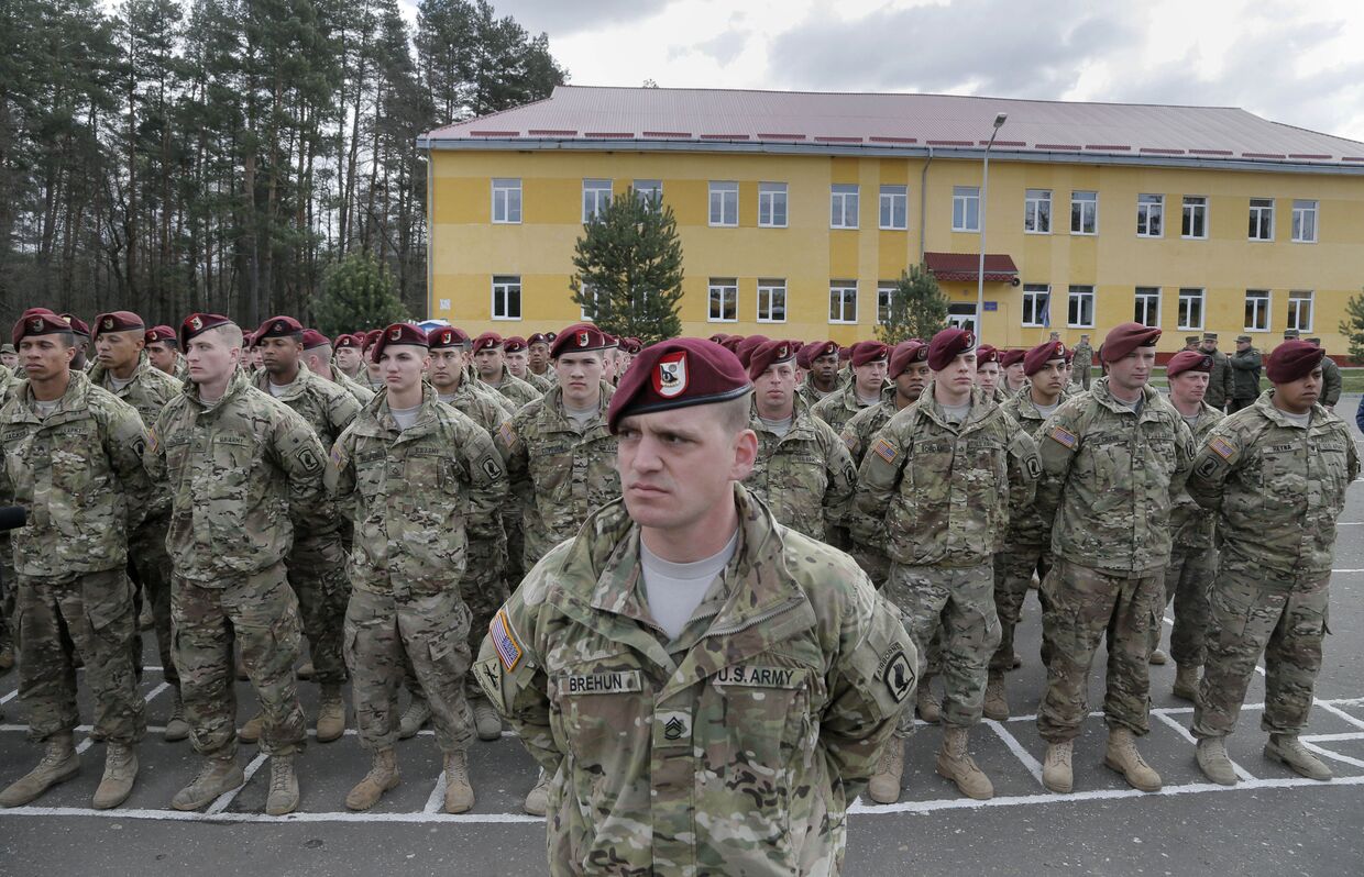Американские военные на церемонии открытия учений Fearless Guardian - 2015 на Яворивском полигоне
