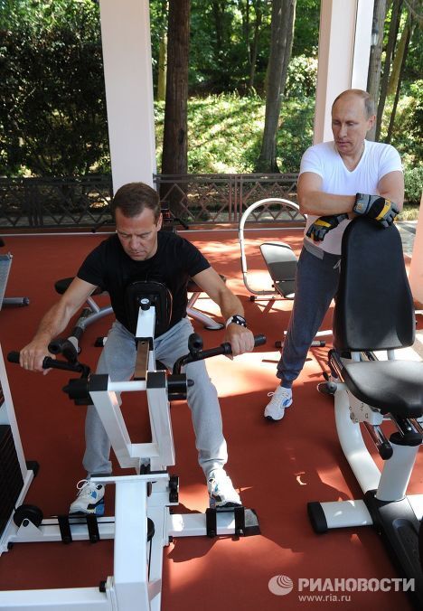 Владимир Путин и Дмитрий Медведев на тренировке в резиденции Бочаров ручей в Сочи