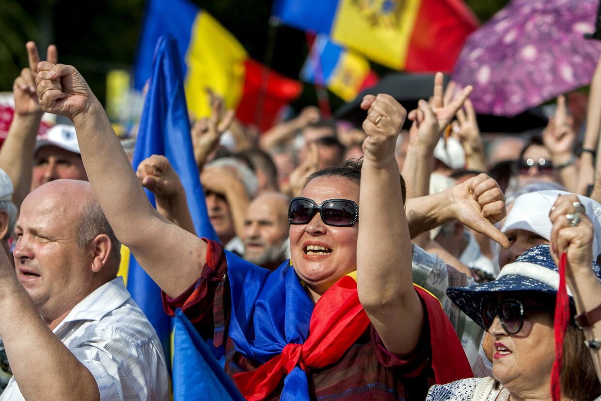 Акция протеста в центре Кишинева, 6 сентября 2015 года