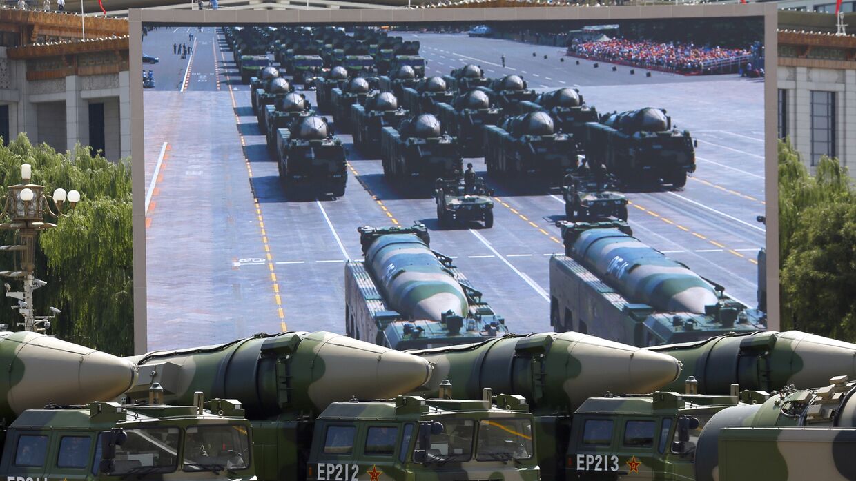 Ракеты DF-21D на параде в Пекине, посвященном победе в Японо-китайской войне