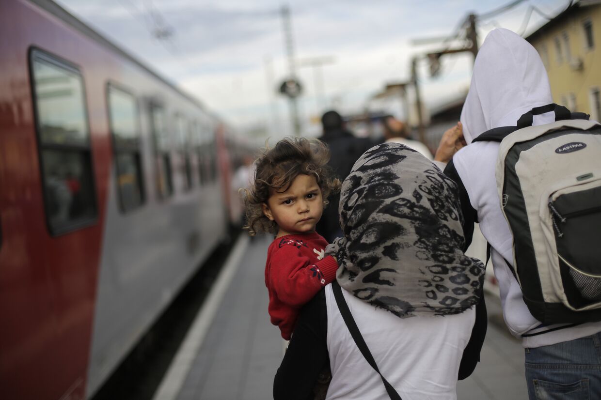 Беженцы на железнодорожной станции в Пассау, Германия