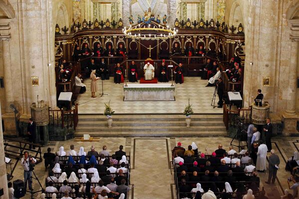 Папа Франциск служит мессу в Кафедральном соборе Гаваны