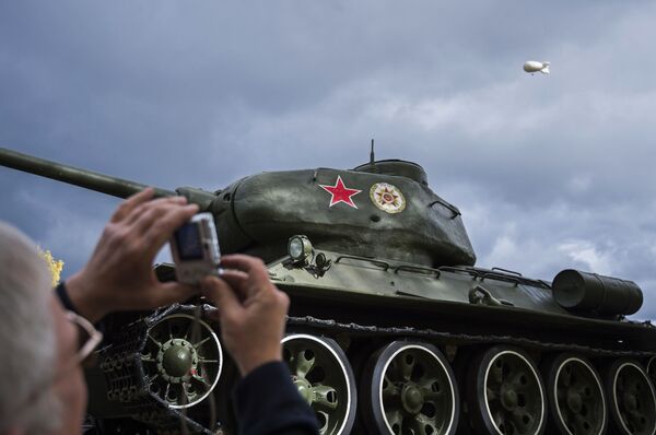Танк Т-34 периода Великой Отечественной войны на 10-й международной выставке Russia Arms Expo Танк Т-34 периода Великой Отечественной войны на 10-й международной выставке Russia Arms Expo