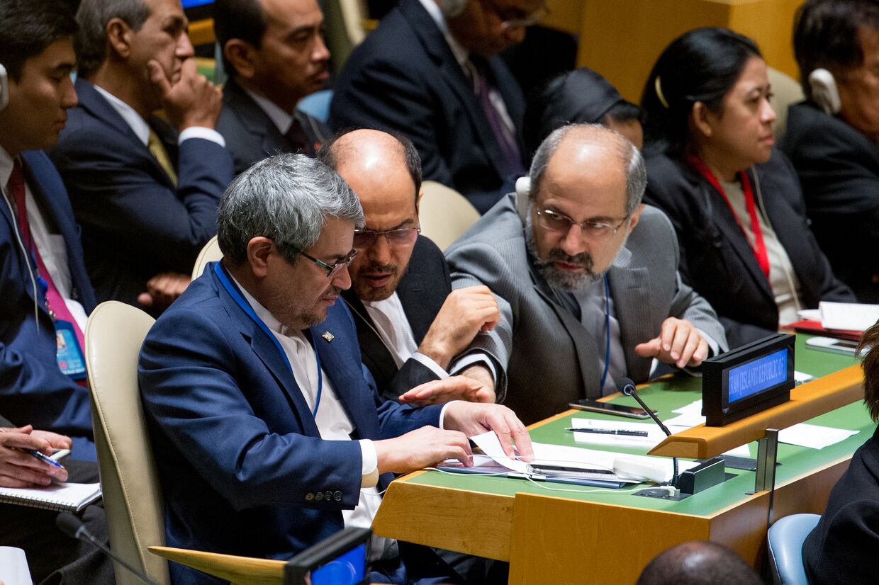 Иранская делегация во время выступления Барака Обамы на 70-й сессии Генеральной ассамблеи ООН