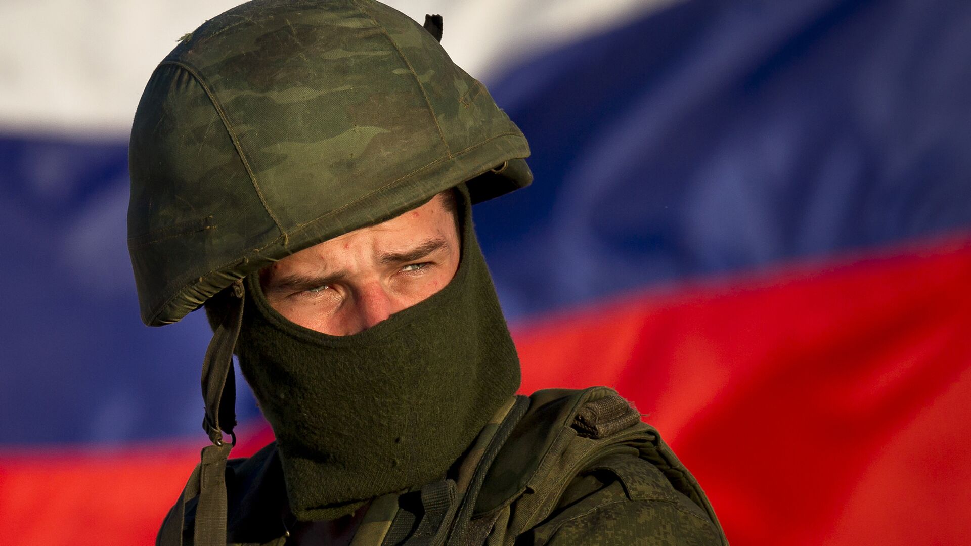 Российский солдат на украинской военной базе в Перевальном, Крым, 15 марта 2014 года - ИноСМИ, 1920, 14.09.2023