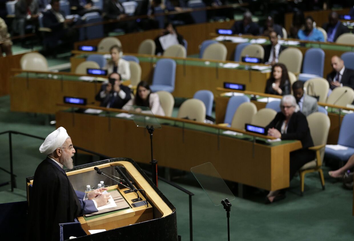 Президент Ирана Хасан Рухани вытсупает на 70-й сессии Генеральной ассамблеи ООН