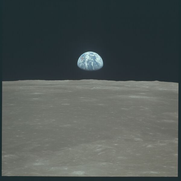 Миссия «Аполлона-11» Миссия «Аполлона-11»