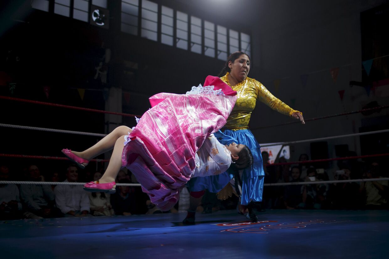 Mira cholitas lindas aqui