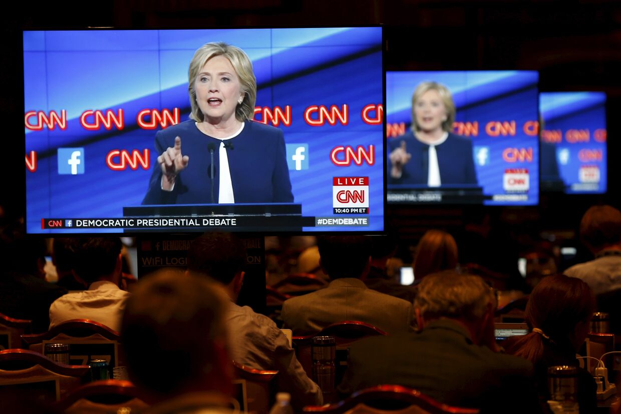 Выступление Хиллари Клинтон на первых президентских дебатах демократов