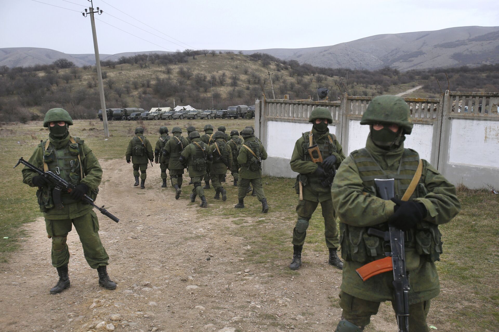 Российские солдаты на военной базе в Перевальном, 4 марта 2014 года - ИноСМИ, 1920, 10.09.2021