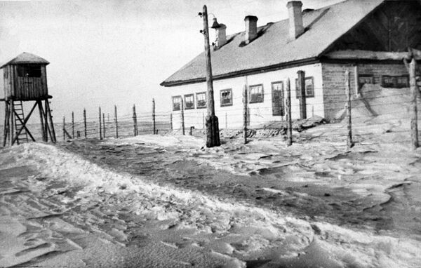 Исправительно-трудовой лагерь в Воркуте Исправительно-трудовой лагерь в Воркуте