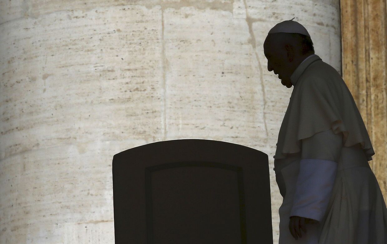 Папа Франциск перед аудиенцией на площади Святого Петра