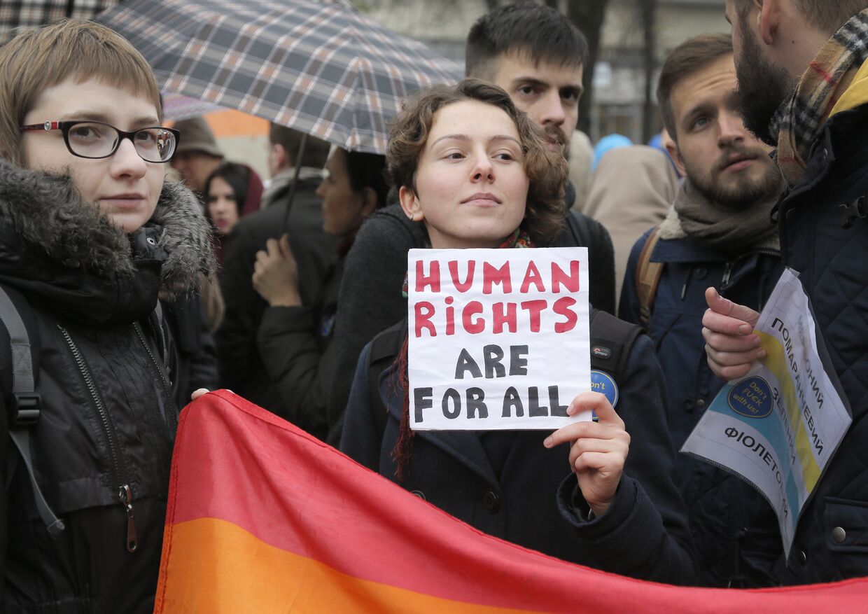 Митинг ЛГБТ-активистов у здания Верховной Рады в Киеве