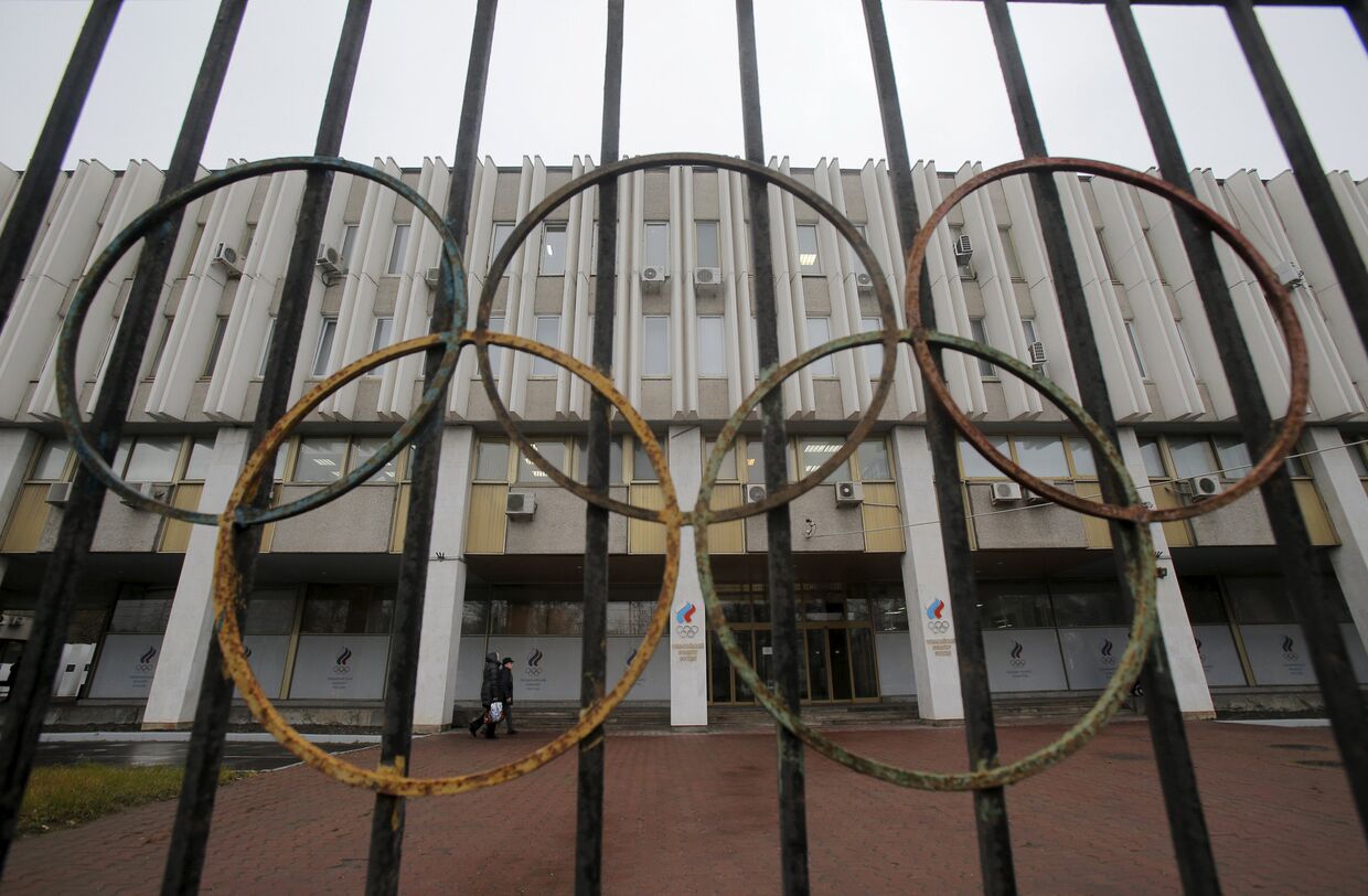 Здание Олимпийского комитета в Москве