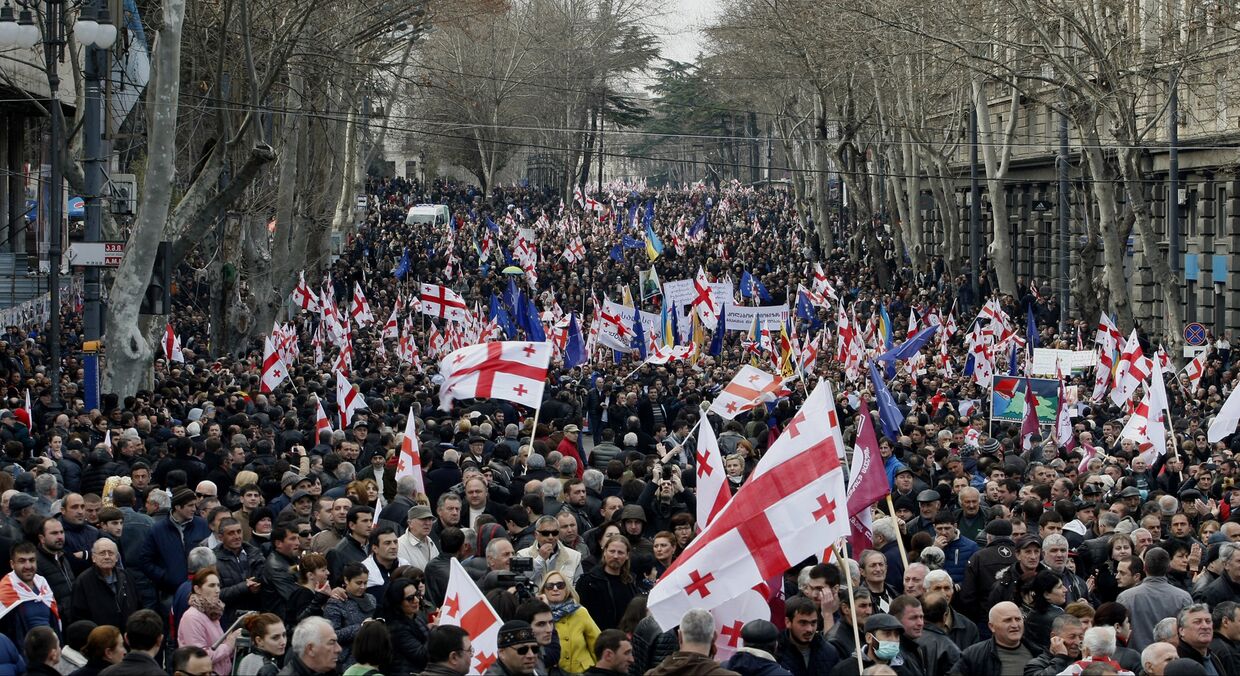 Митинг оппозиции в Тбилиси