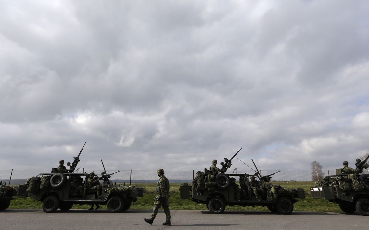 Чешские военные принимают участие в учениях НАТО The Noble Jump в городе Хрудим