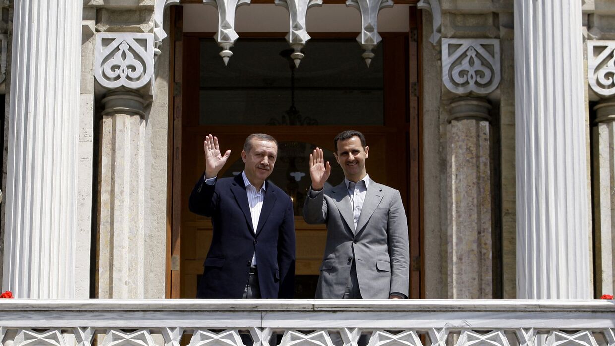 Президент Сирии Башар Асад и премьер-министр Турции Реджеп Тайип Эрдоган во время встречи в Стамбуле, 2010 год