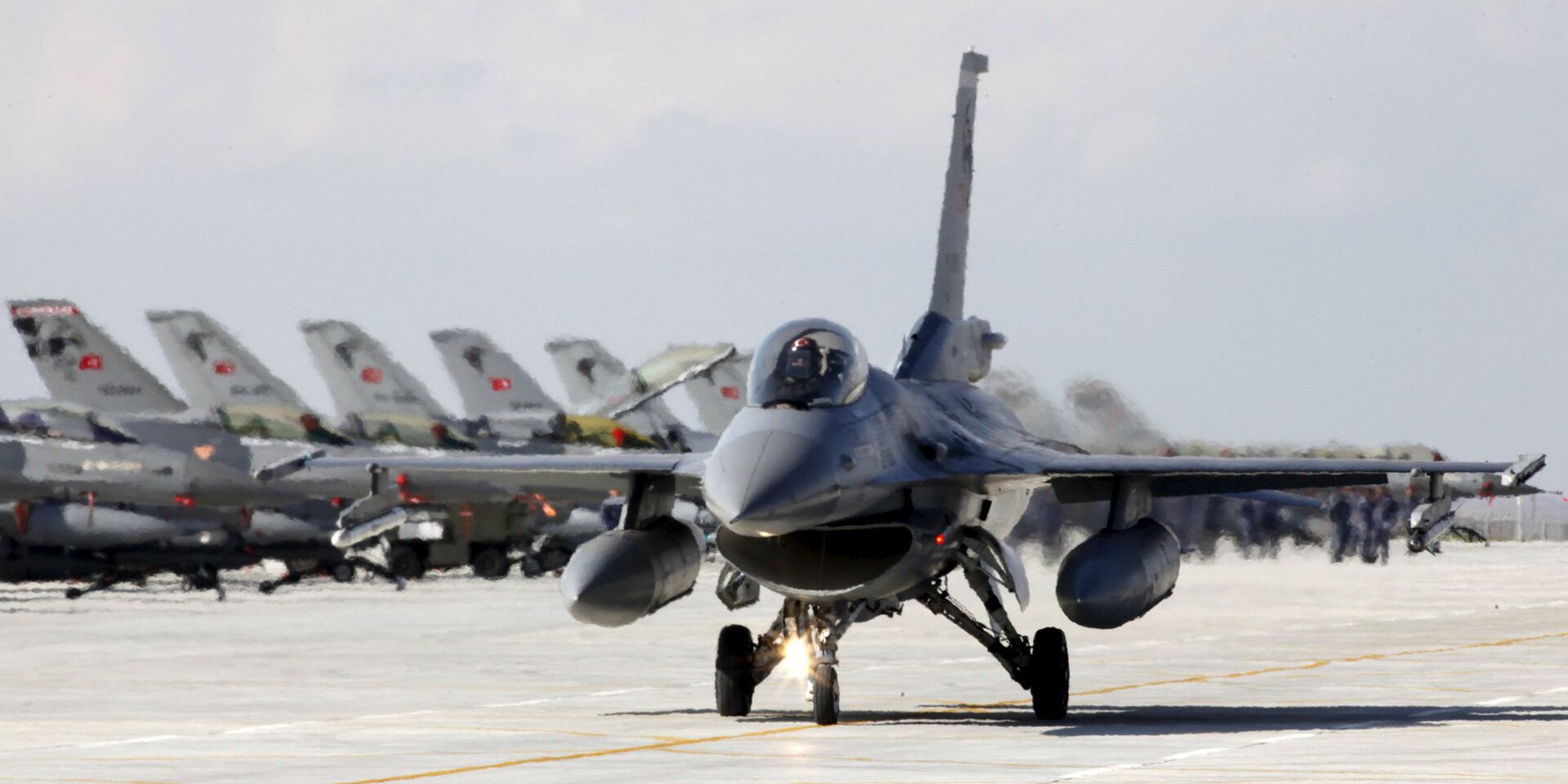 Истребитель F-16 ВВС Турции на авиабазе в Конье - ИноСМИ, 1920, 04.06.2026